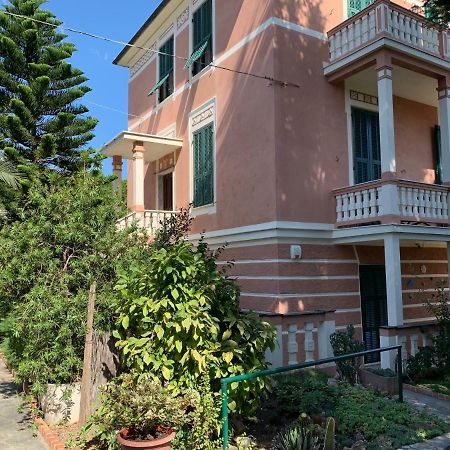 Resort Villa Rosa Maria Савона Екстериор снимка