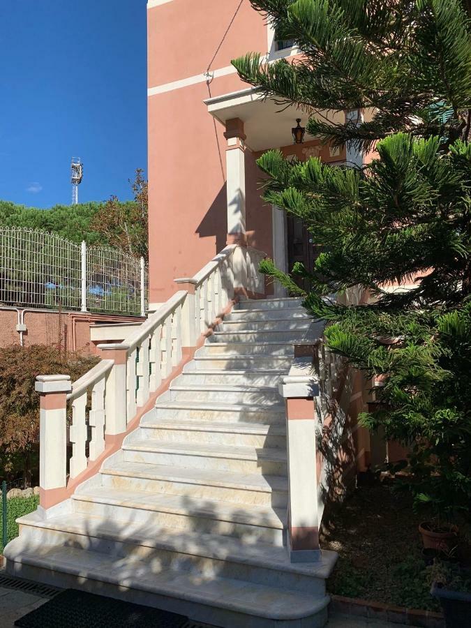 Resort Villa Rosa Maria Савона Екстериор снимка