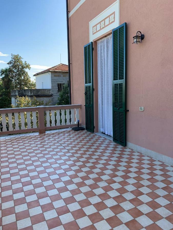 Resort Villa Rosa Maria Савона Екстериор снимка